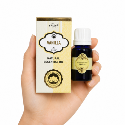 Compra Aceite Esencial de Vainilla Jain's 100% natural. Ideal para aromaterapia, difusores, masajes y cosmética natural. Aroma dulce y relajante. Disponible en The Good Life Ayurveda.