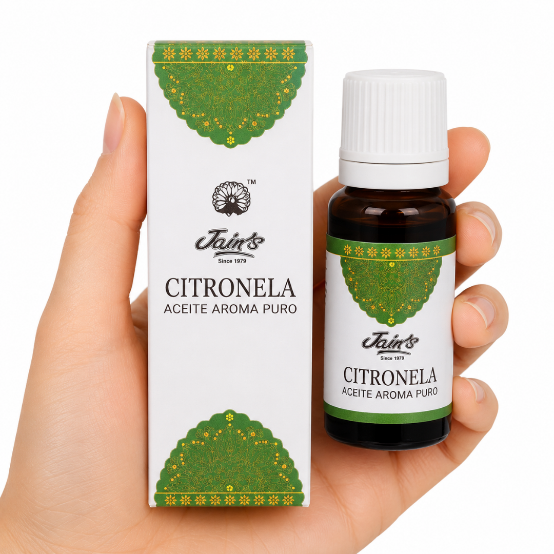 TGL'26 01 - Web - PWP-JAI-0115 - Aceite Aromático Citronela Caja y frasco de Aceite Aromático Citronela (Citronella) Jain's para difusores, quemadores de aceite y aromaterapia ambiental.
