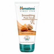 Exfoliante para el Cuidado de Pies Smoothing Foot Scrub de Himalaya sobre fondo blanco