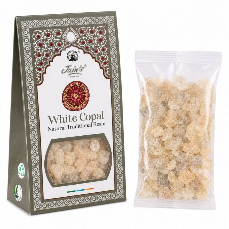 White Copal Resin de Jain’s con caja y fragmentos de resina de copal blanco sobre fondo blanco